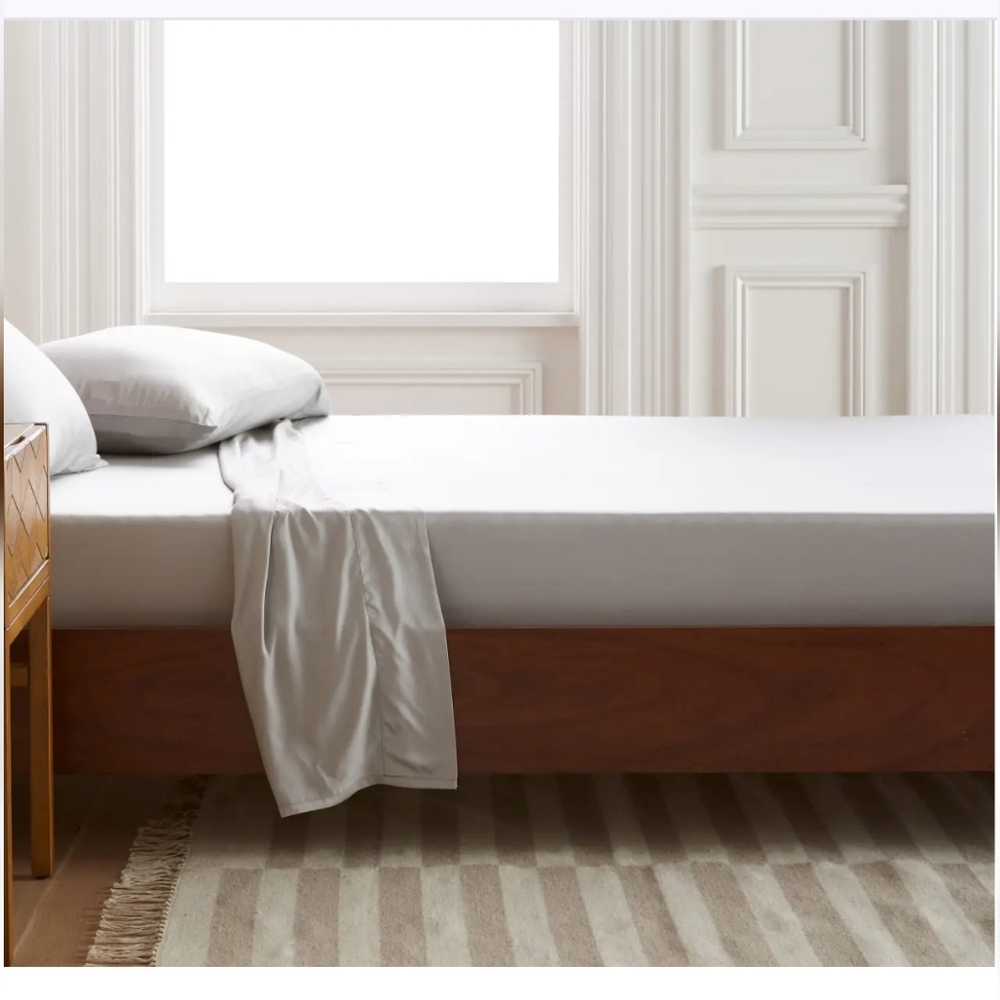 Quince Organic Bamboo Light Grey Sheet Set Queen NWT